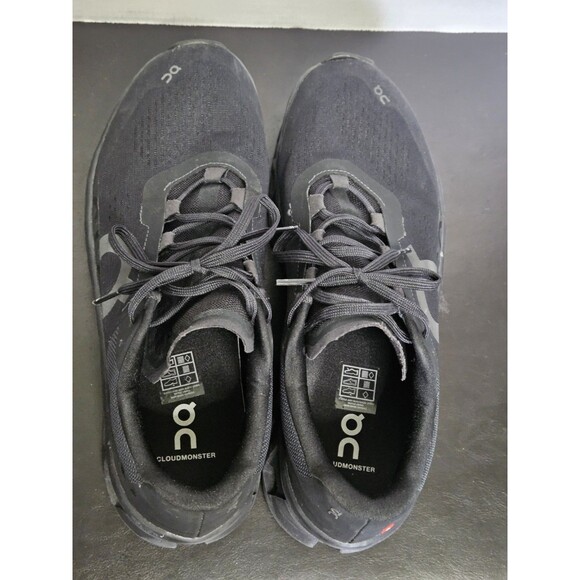 Athletic_Shoes
